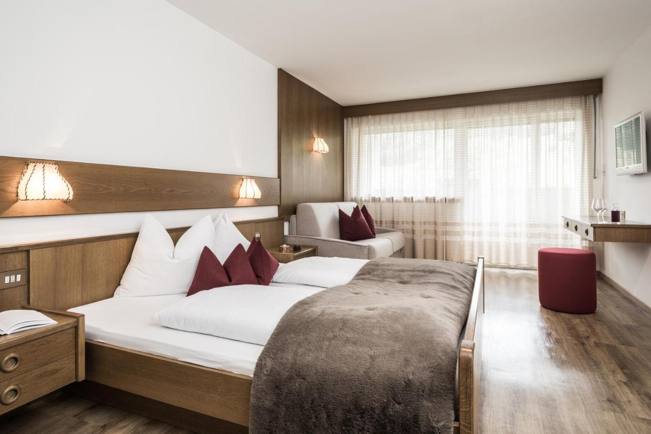 Hotel Zum Loewen - Al Leone Meltina Exteriör bild